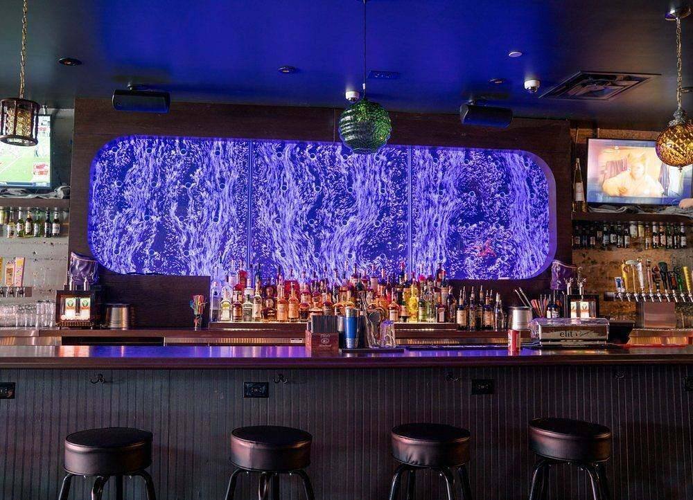 Bubble-Wall-Rod-Peg-Style-Swirley-at-Courduroy-Bar-in-Las-Vegas-Nevada-1