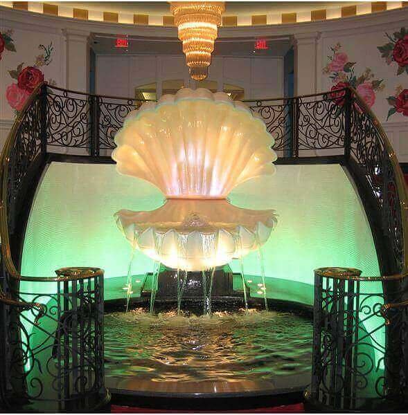 Custom-Water-Feature-Indoor-Fountain-With-Reflection-Pool-at-Greenbrier-Resort-Casino