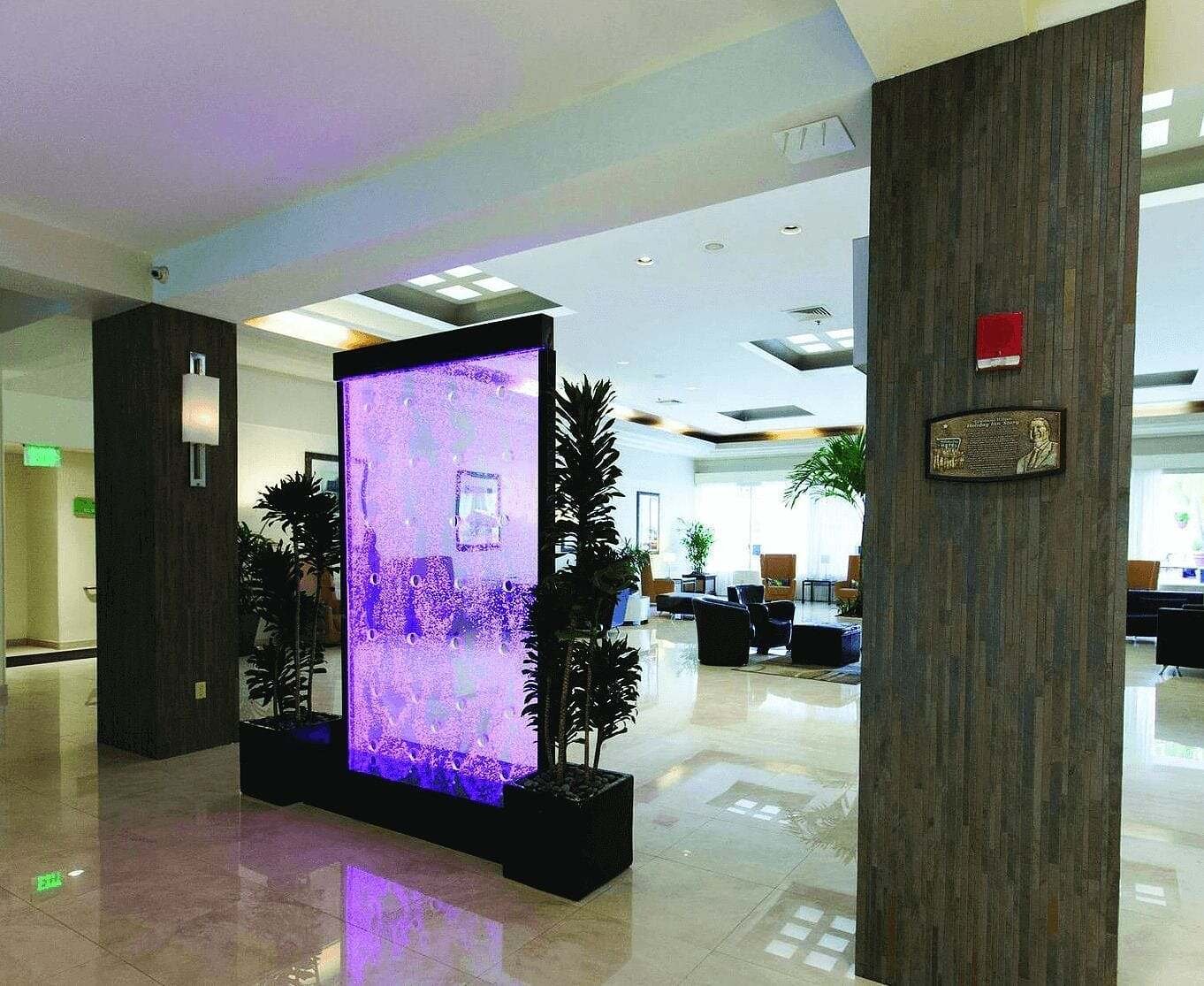 Holiday_Inn_Port_of_Miami_-_Miami_Florida-1