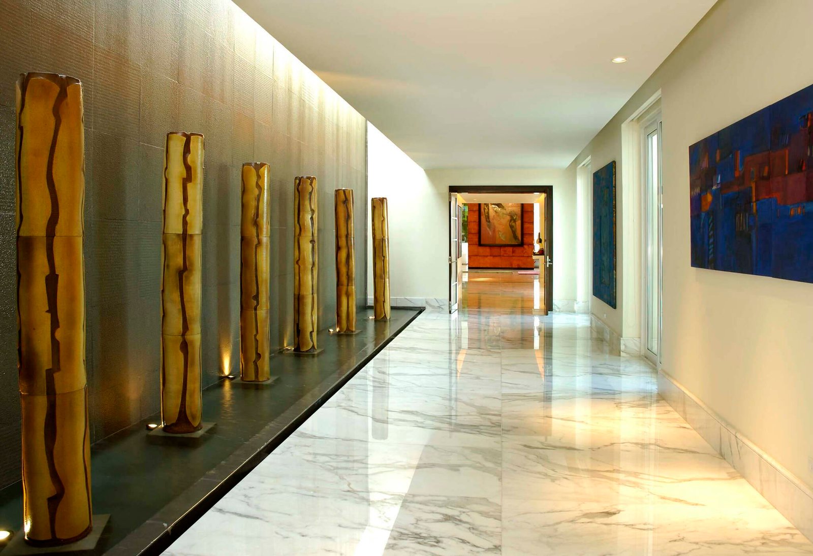 Onyx-Columns-in-Reflection-Pool-2048x1402-1