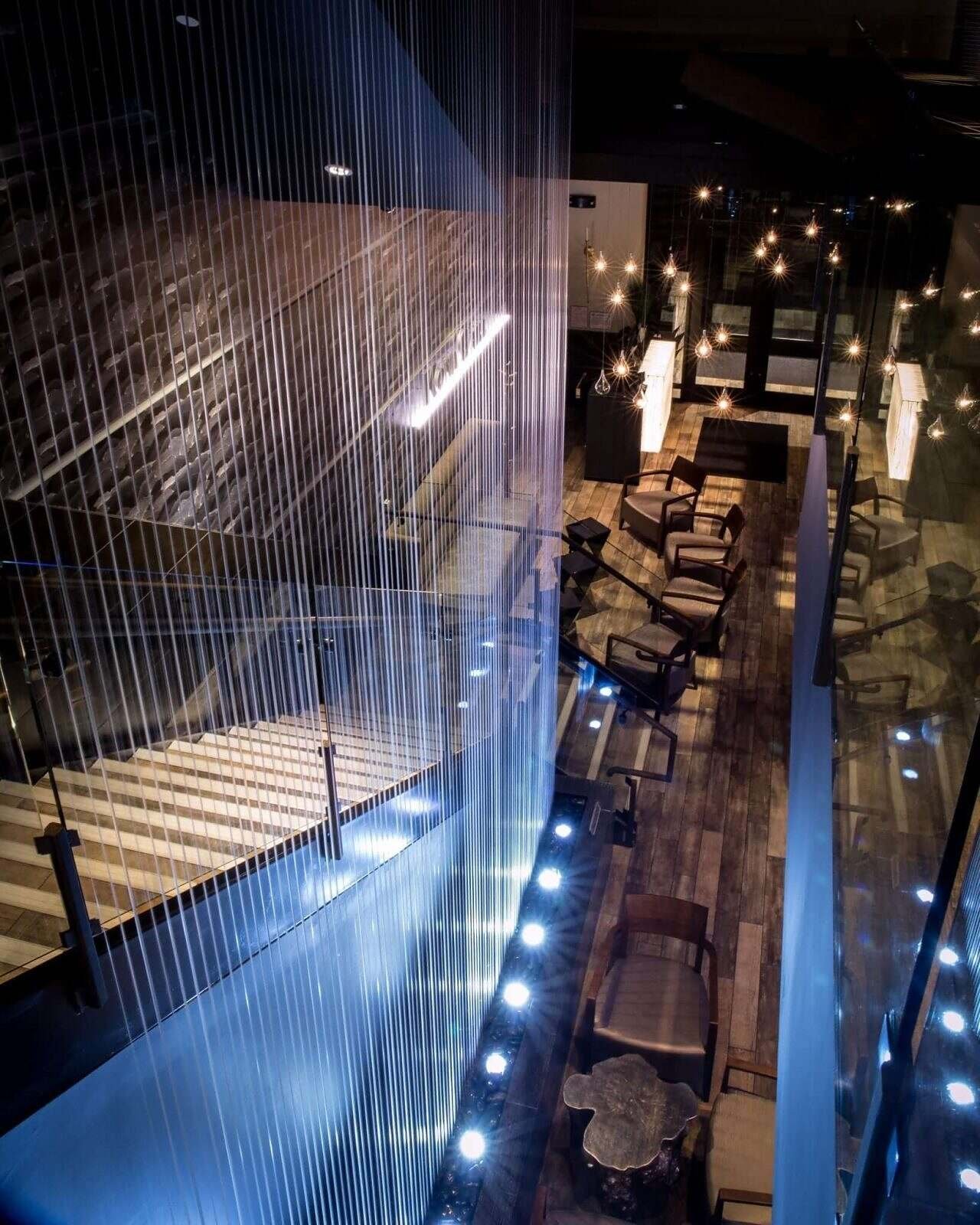 Rain_Curtain_at_Kona_Grill_Columbus_Ohio