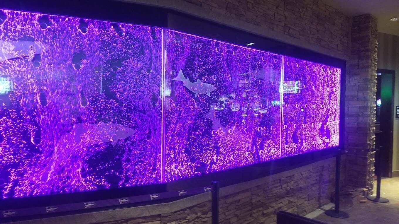 Rod-Style-Bubble-Wall-Swirley-at-Wild-Horse-Resort-and-Casino-in-Pendelton-Oregon-2