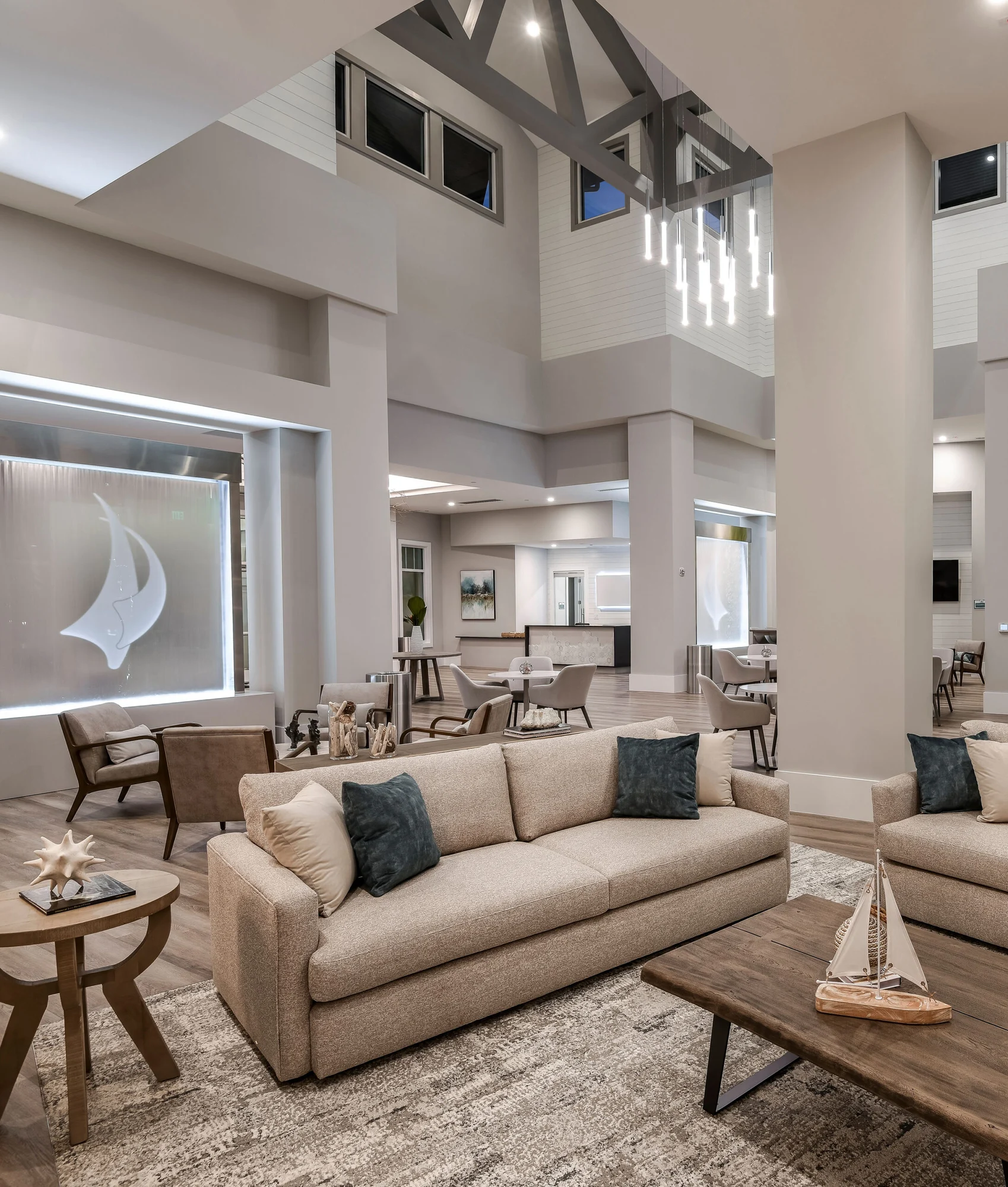 Enclosed water wall at bayview club house in florida 2 1